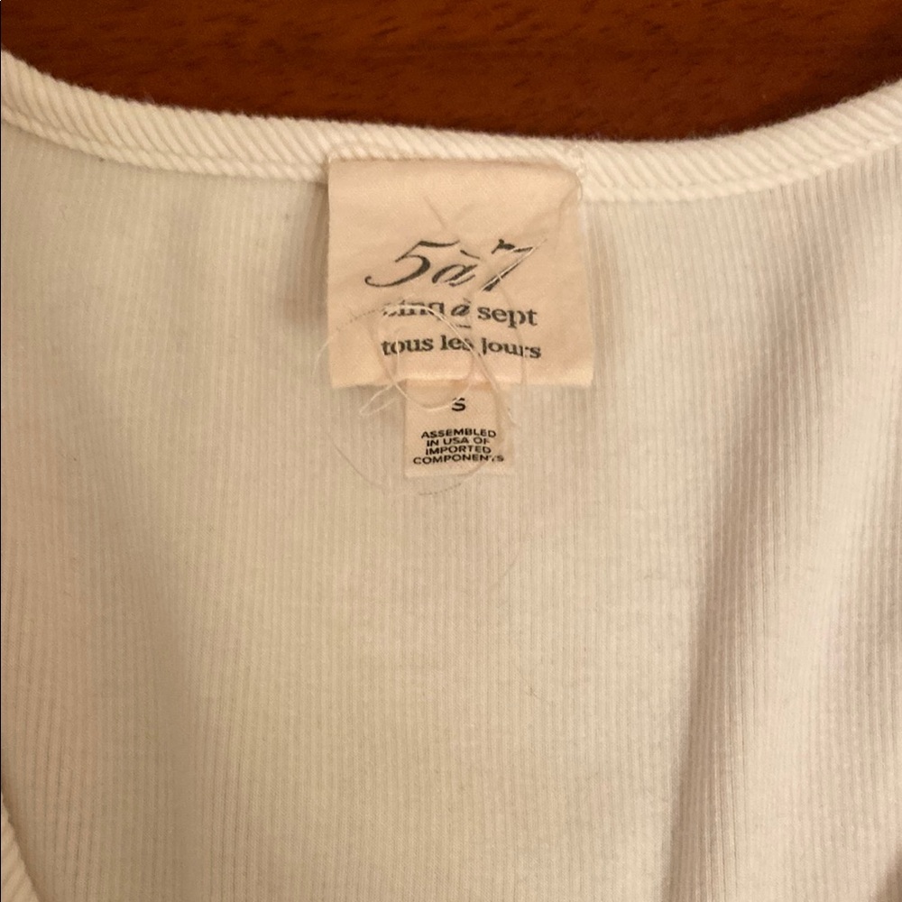 Cream V-Neck Peplum Blouse - Picture 2 of 6